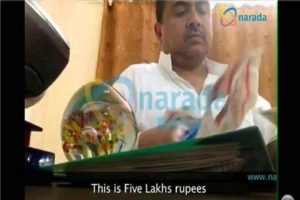 নারদা মামলায় 'শুভেন্দু- মুকুলকে' গ্রেফতার নয় কেন? ক্ষোভে ফুঁসছে তৃণমূল 1