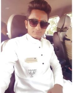 আগ্নেয়াস্ত্র নিয়ে পেট্রলপাম্পে তোলাবাজি করতে এসে হাতেনাতে ধরা পড়ে গেল যুব বিজেপি কর্মী! 1