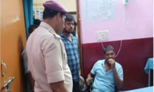 ট্রেন দাঁড় করিয়ে মদ খেতে গেলেন চালক! বিহারে এক ঘন্টা দাঁড়িয়ে প্যাসেঞ্জার ট্রেন 1